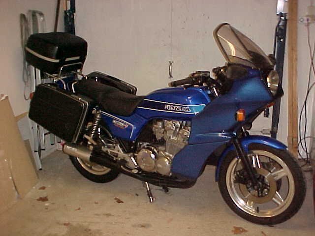 �ke Persson's Honda CB900F
