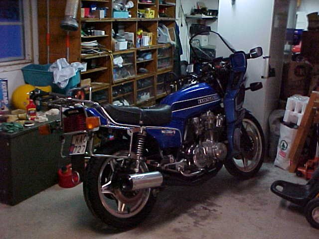 �ke Persson's Honda CB900F