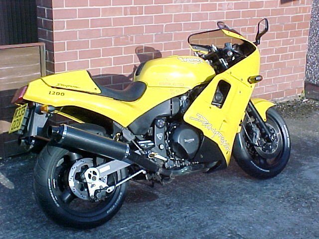Nick Hanson's Triumph Daytona 1200