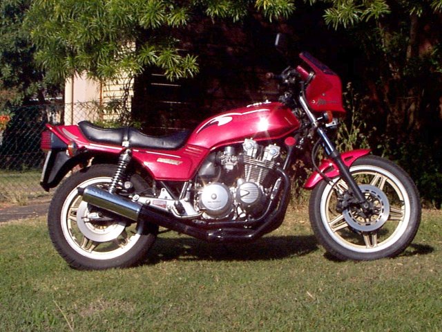 Chris Swift's Honda CB900F