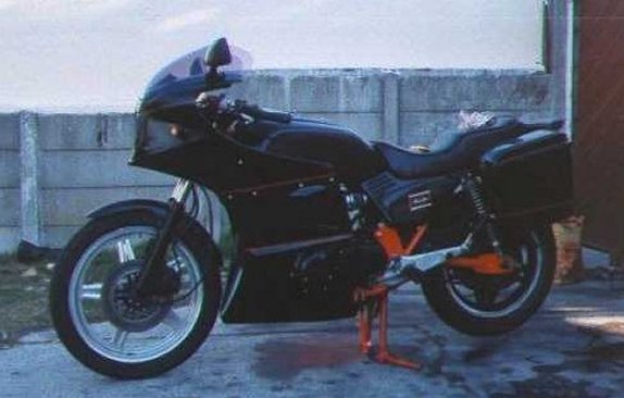 Andrew Gilchrist's Honda CB900F