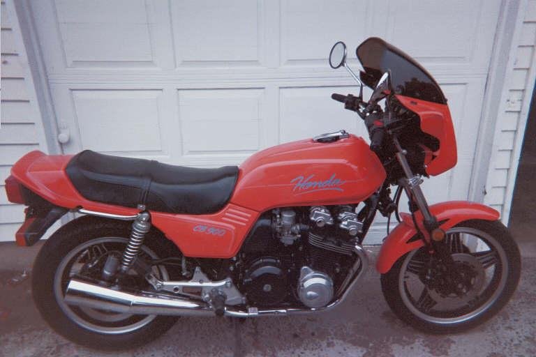 Les Johnson's Honda CB900F