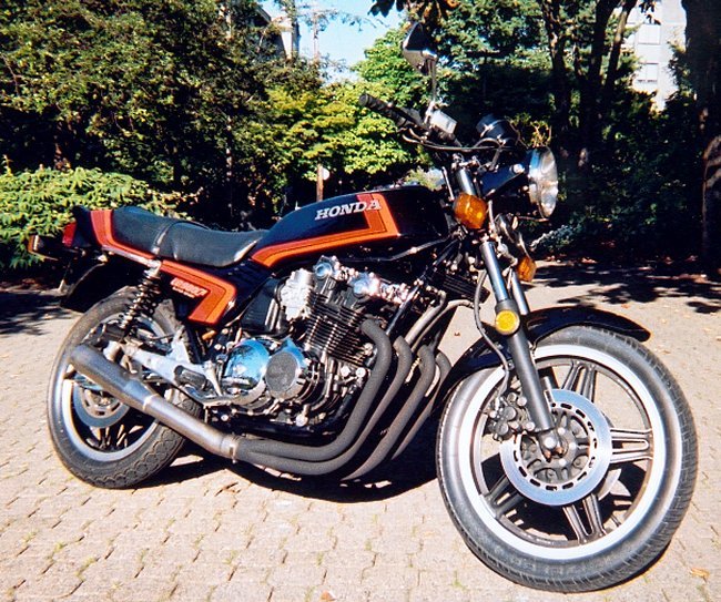 Michael Brennan 's 1982 CB900F Photo #2