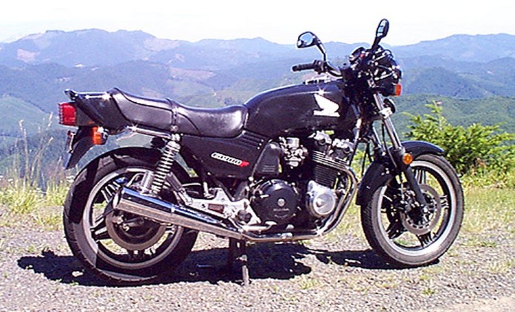 Chris Dion's 1981 Honda CB900F Photo #4