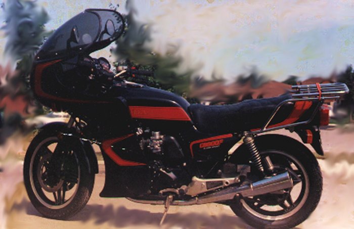 Derek Tutt's 1981 Honda CB900F Photo #2