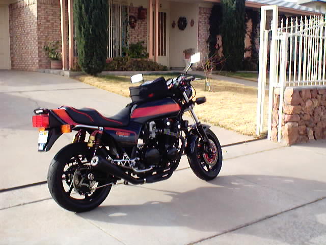 Richard Ramos' 1981 Honda CB900F Photo #4