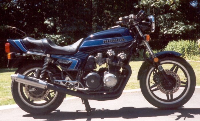 Bruce Balazs' 1981 Honda CB900F Photo #2
